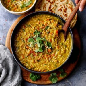 Lentil Vegetable Curry (Red Lentils, Carrots, Spinach, Tomato, Coconut Milk, 40 Min)