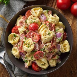 Tortellini Salad With Bacon (Cheese Tortellini, Bacon, Spinach, Tomato, Italian Dressing, 25 Min)